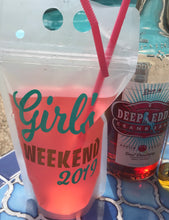 Load image into Gallery viewer, Cricut Class-Getting to Know Vinyl; 120 min